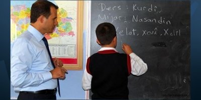 Di 5 salan de çend mamosteyên Kurdî hatin tayînkirin?