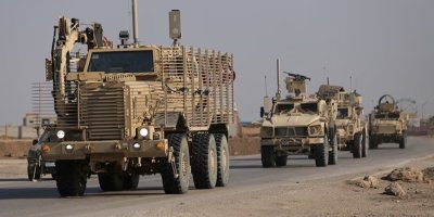 Amerîka ji 2 baregehên xwe yên li Rojavayê Kurdistanê vekişiya