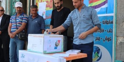 Xelkê Kobaniyê ji bo Siwedayê alîkariyê kom dike