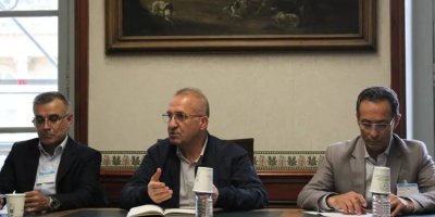 Hevdîtina Rêveberiya Xweser û Şamê ya li Fransayê hat bipaşxistin