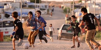 Pîr Deyan Cefer: Nêzîkî 100 hezar zarokên Êzidî li koçberiyê ji dayik bûne