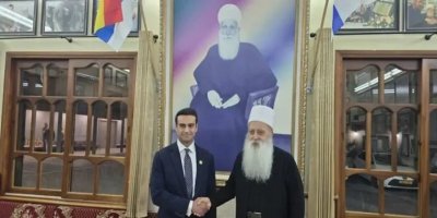 Endamê Kongreya Amerîkayê bi serokê ruhanî yê Durziyan re civiya