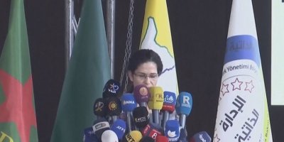 Îlham Ehmed: Sûriyeya nû bêyî beşdariya pêkhateyan ava nabe