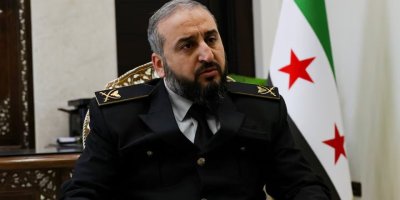 Hikûmeta Sûriyeyê: Em tevlî dan û standinên li Parîsê nabin