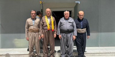 Heyeta PWKyê li Hewlêrê Beşdarî Pîrozbahîya 79 Salîya PDKyê Bû