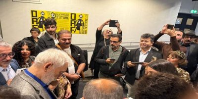 Pirtûka helbestan a Abdulla Peşêw bi Fînlandî derket