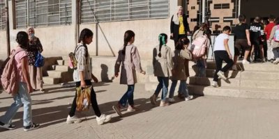 Rojava | Zêdetirî 700 hezar xwendekaran dest bi perwerdê kir