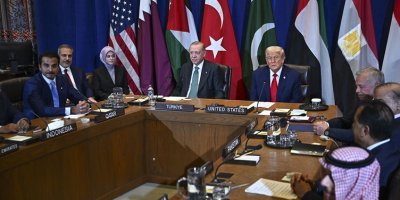 Trump bi serokên welatên Misilmanan re civiya, mijar Xeze bû