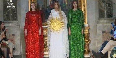 Lara Dizeyî bi koleksiyona xwe Kurdan dide nasîn: Keleha Hewlêrê û Alaya Kurdistanê