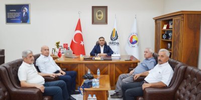 PWK, Şaxa Merdînê serokê Jûra Pîşesazî û Bazirganî yê Merdînê Xetip Çelîk zîyaret kirin