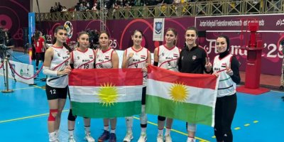 Lîstikvanên Kurd ên Tîma Voleybolê ya Iraqê ji ber bilindkirina Alaya Kurdistanê rastî gefan hatin