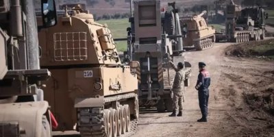 Bloomberg: Tirkiye plan dike ku çekan bide Sûriyeyê û li dijî HSDyê hevkariyê bike