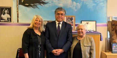 Serokê PWKyê Mustafa Ozçelîk Seredana Yekitîya Jinên Kurdistanê Li Swedê Kir