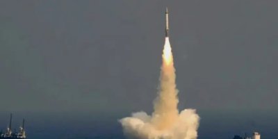 Koreya Bakur moşekên balîstîk avêtin Deryaya Japonyayê