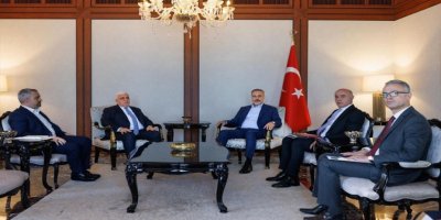 Hakan Fîdan bi Serokê Komîsyona Heşdî Şebiyê re civiya