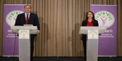 DEM Partî xwedî li ‘Cejna Komarê’ derket: ‘Komar a her kesî ye’