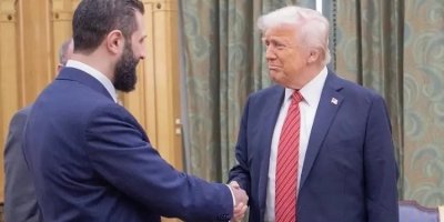 Amerîkayê ji Neteweyên Yekbûyî xwest Ehmed Sera ji lîsteya terorê derxe