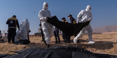 Li Sûriyeyê 50 gorên bikom hatin dîtin