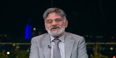 Hoşeng Derwêş: Zêdetirî heft hezar çekdarên biyanî di nav hêzên Sûriyeyê de hene