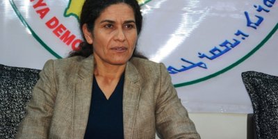 Îlham Ehmed: Me bi Washington, Parîs û Enqereyê re pêwendî daniye