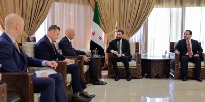 Peyama Trump ji bo Sûriyeyê: Bi rêz û hurmet li gel Kurdan tevbigerin