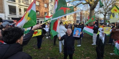 PWK beşdarî çalakiya avabûna Komara Kurdistan li Mahabad û şermezarkirina Êrîşên Helebê û Îranê bû