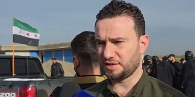 Nivîsgeha Ragihandinê ya Şaredariya Lozanê ragihand ku ji bo koçberên li Rojavayê Kurdistanê 50 hezar frankê Swîsreyî bexşandine Heyva Sor a Kurd.  Ji ber şer û operasyonên li Sûriye û Rojavayê Kurdistanê gelek kes neçar man