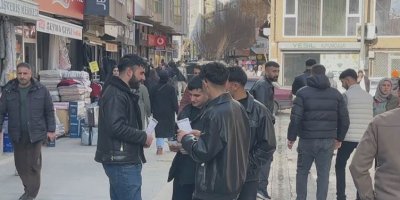 Li Îdirê ji bo Kurdî seferberî: 'Zimanê me dayîka me ye'