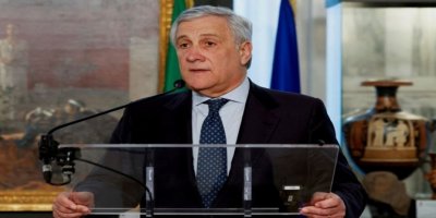 Parlamenterekî Îranê wêneyê Serokkomarê Îtalyayê çirand: Alozî derket