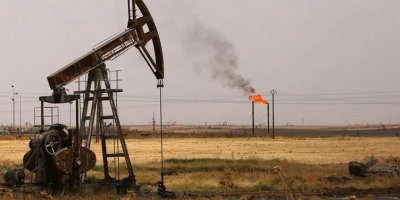 Petrola Rojavayê Kurdistanê dişînin Sûriyeyê