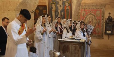 Cejna Paskalyayê li Mêrdînê bi peyamên pêkvejiyanê hat pîrozkirin