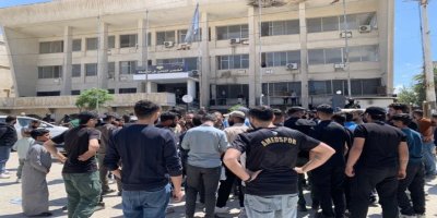 Nivîsa bi kurdî ya li ser tabelaya Koşka Edaletê ya Hesekê hat rakirin