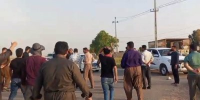 Cotkarên Kurd li sînorê Sergeranê dest bi xwenîşandanê kir