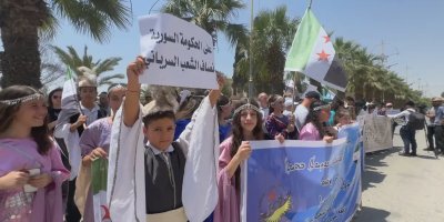 HISÎÇA - Suryan ji bo maf û zimanê xwe rabûn ser pêyan