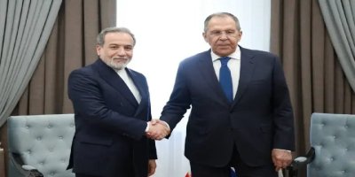 Ebas Eraqçî: Em rê nadin ku Amerîka Tengava Hurmizê xirab bi kar bîne