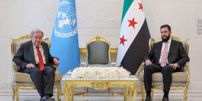 Ehmed Şera û Guterres li Şamê civiyan: NY piştgiriya Sûriyeyê dike