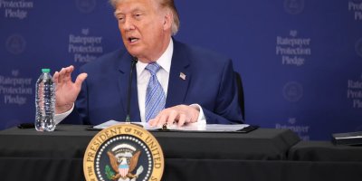 Trump êrişa li Îranê bi paş xist: Gelo Mihemed bin Selman xwest?