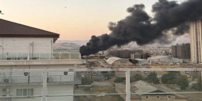 Sedema teqîna li avahiya Meclisa Parêzgeha Silêmaniyê diyar bû