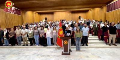 Zanîngeha Rojavayê: Kêmkirina dersên Kurdî gaveke ber bi paş ve ye
