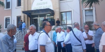 PWKyîyan Di Dadgehê De Bi Kurdî Çalakîya Ji Bo Roja Alaya Kurdistanê Parastin