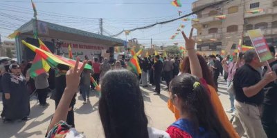 Rojavayê Kurdistanê ji bo Kurdî li ser pêyan e
