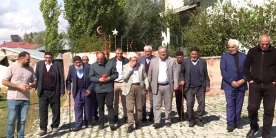 AGIRÎ - Ciwan ref bi ref koç dikin, gund xir û xalî dibin