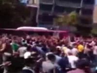 “Dest ji Sûriyê bikişîne, li halê me binêre”