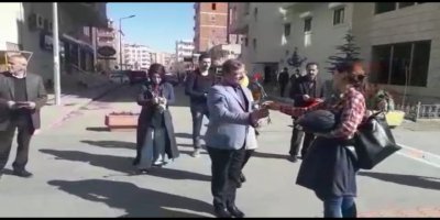 NAMZETÊ SERBIXWE M. FEYYAZ EKMENÎ GUL DAN DESTÊ JINÊN BATMANÎ
