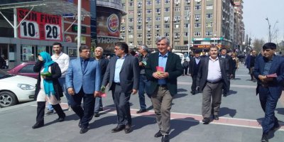 Ji Tifaqa Welatperwer û Demokrat li Batmanê meşa Newrozê û belavkirina belavokên hilbijartinê