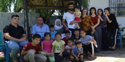 Bi saya pûl û dermanan dijîn