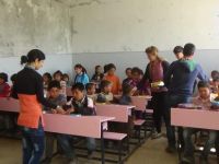 Li Rojavaya Kurdistanê her pêkhate bi zimanê xwe dixwîne