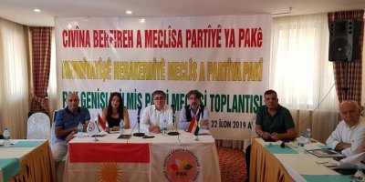 PAK: ‘’Em bangî hemû kadroyên netewî, demokrat, azadîxwaz dikin, da ku li PAKê xwedî derkevin’’