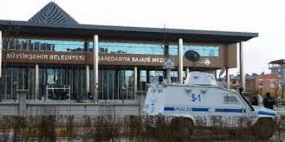 Qeyûm mengêk de kasaya şaredarîye kerde veng