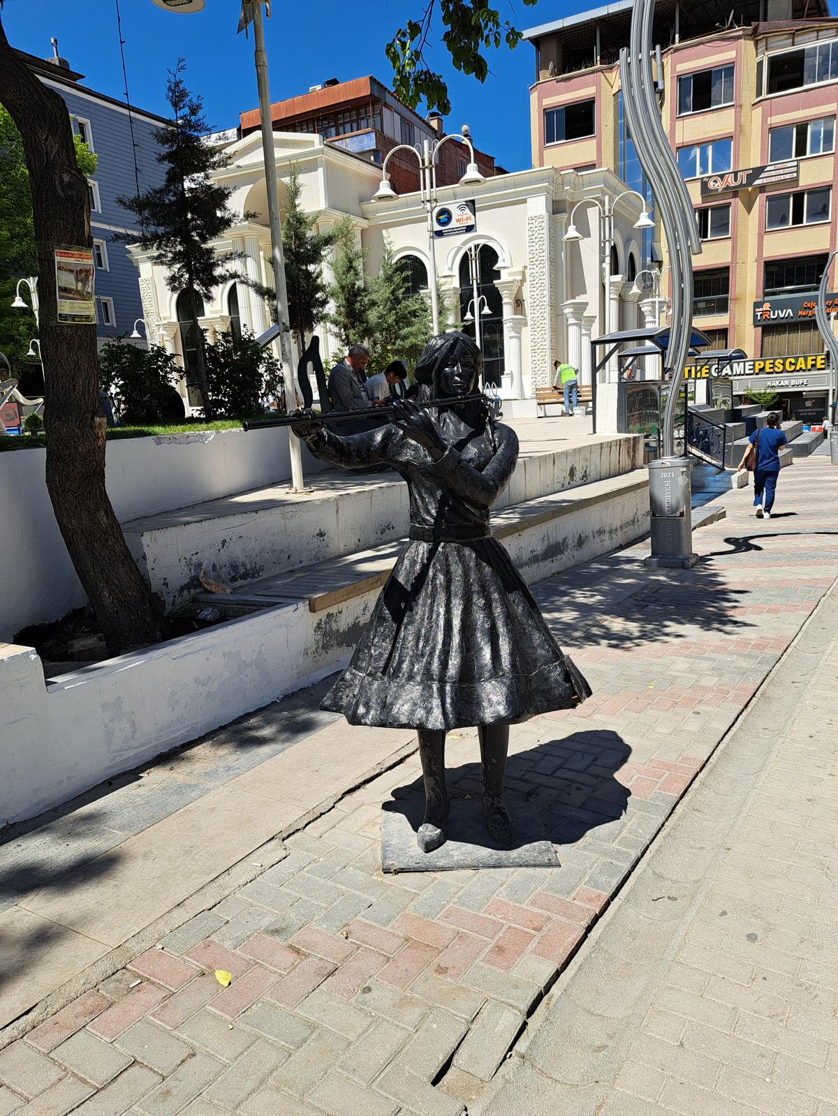 0005-002.jpg